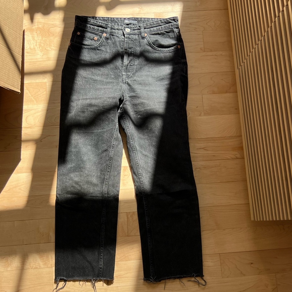 Zara Black Frayed Hem Jeans